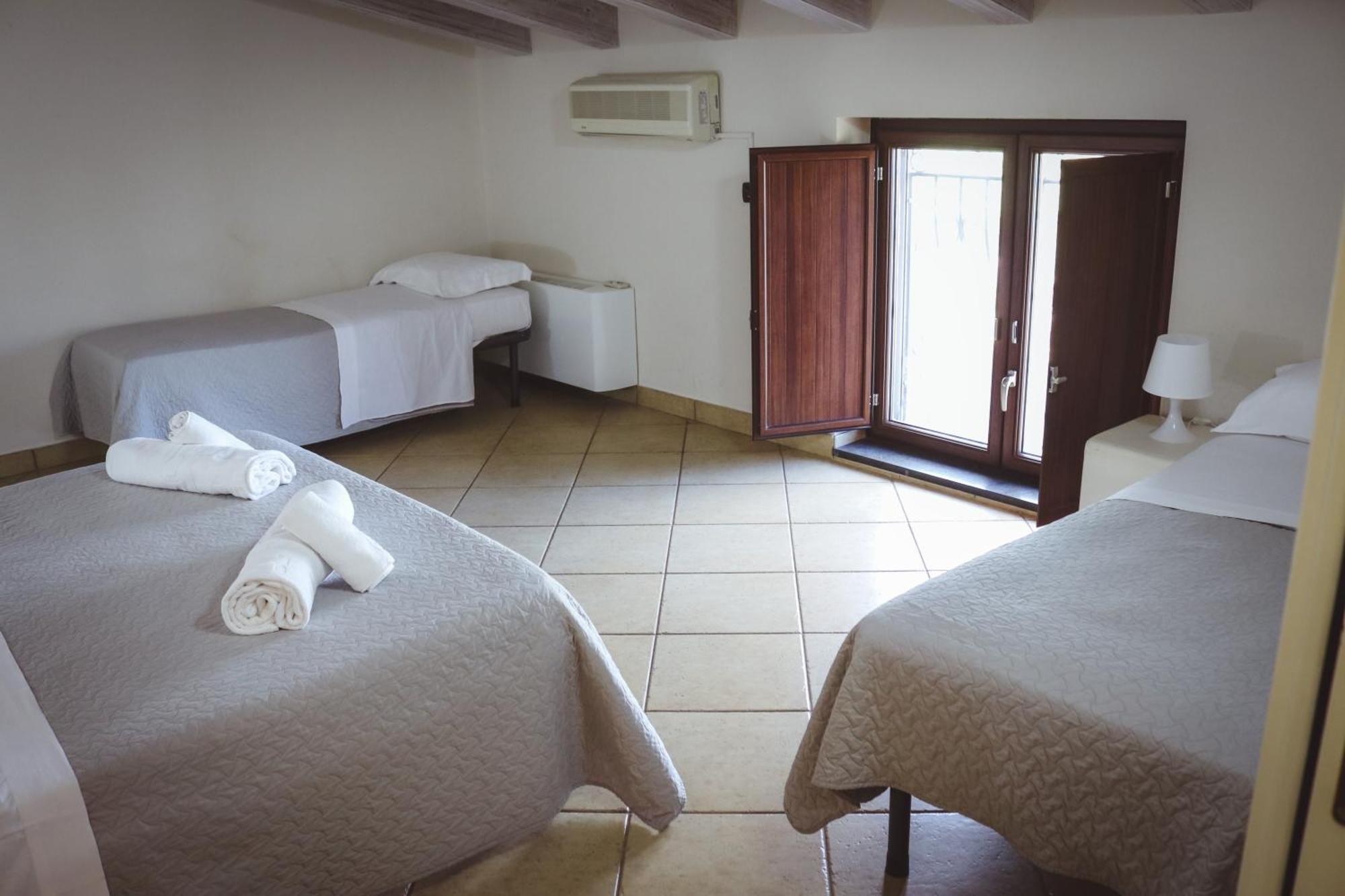 Ranch Simeto Hotel Paterno  Quarto foto