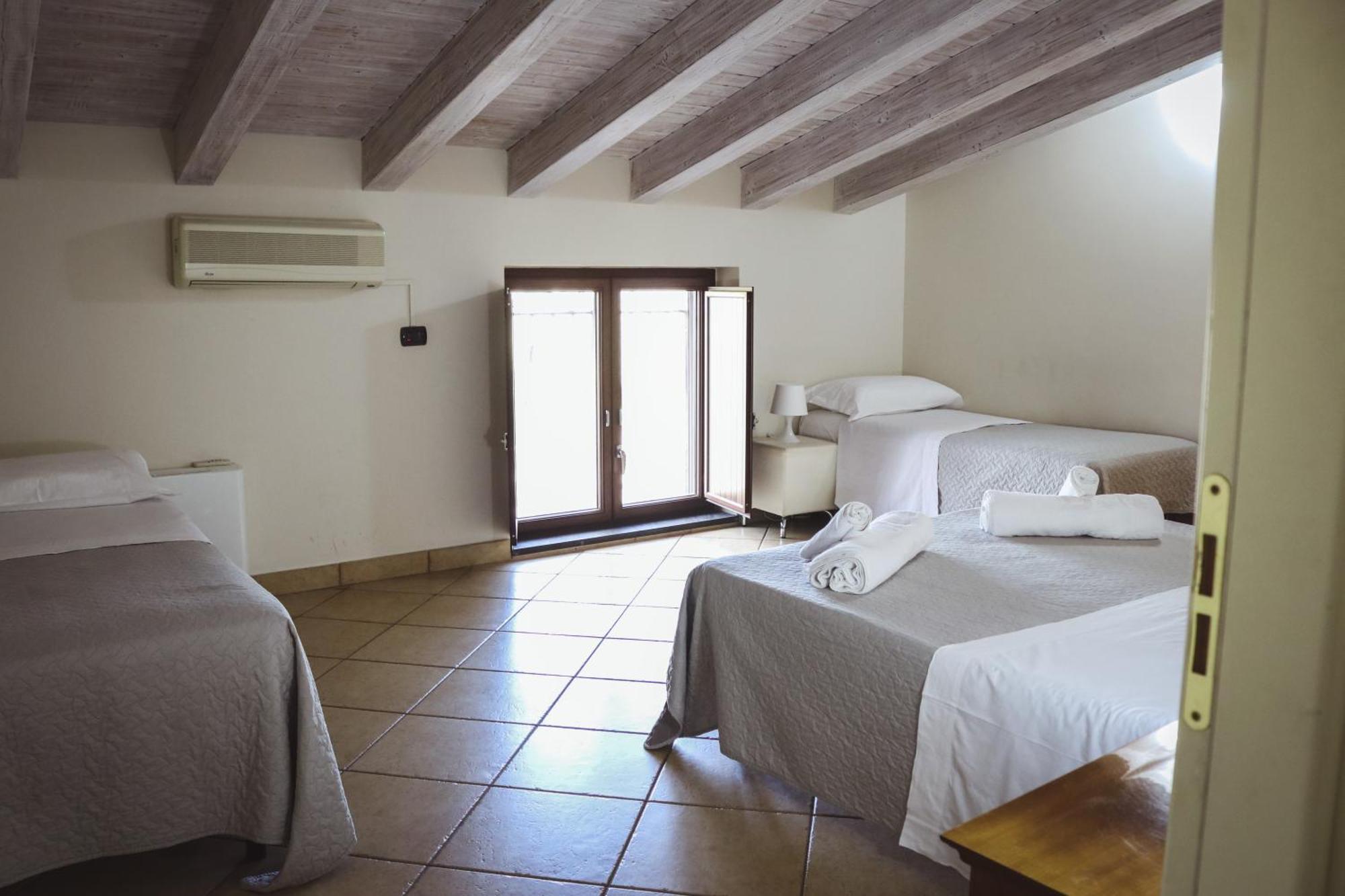 Ranch Simeto Hotel Paterno  Quarto foto